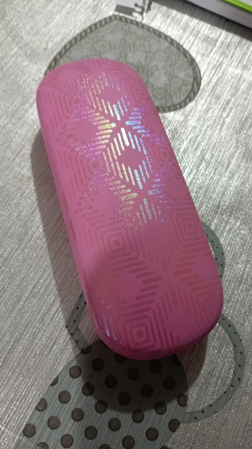 Customer photo review of ESTUCHE ALTA RESISTENCIA GLITTER ROSADO