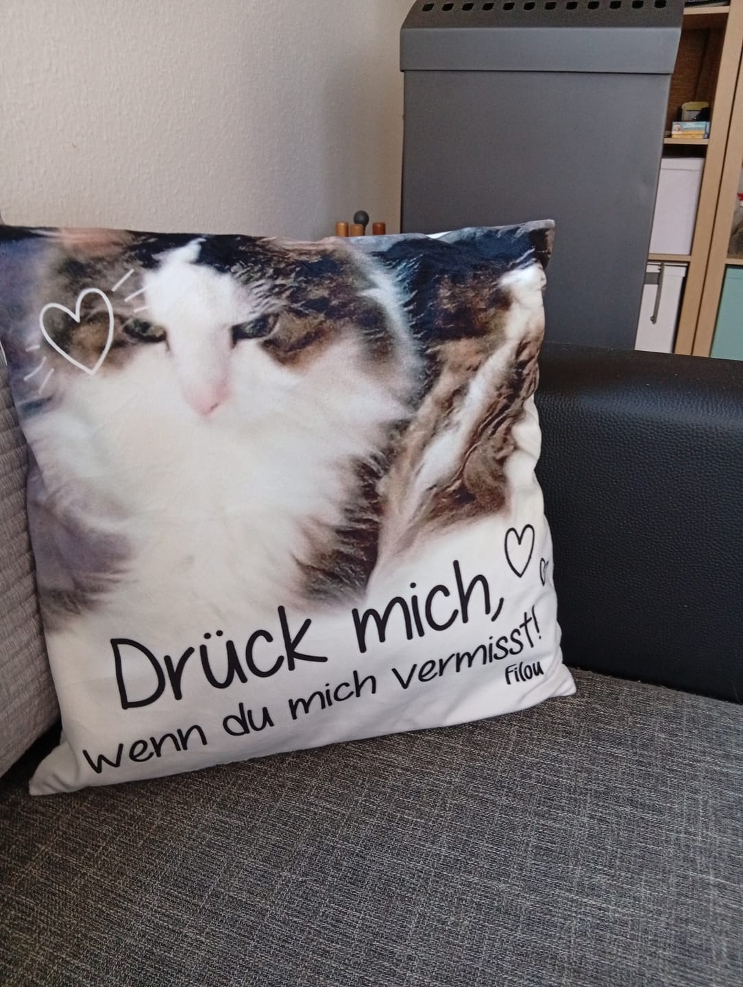 Customer photo review of Personalisiertes Kissen - Drück mich, wenn du mich vermisst