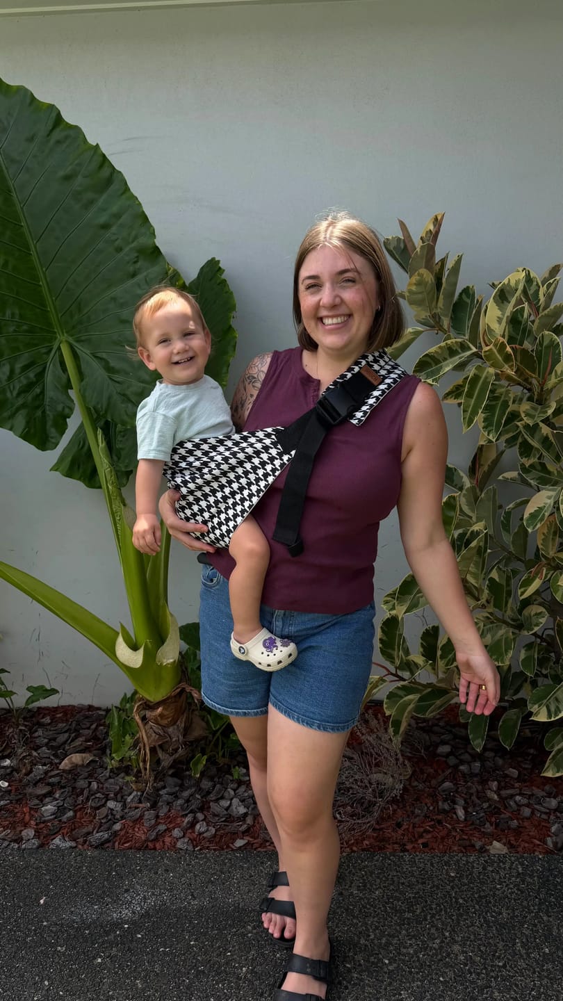 Customer photo review of POUCH™ TODDLER CARRIER