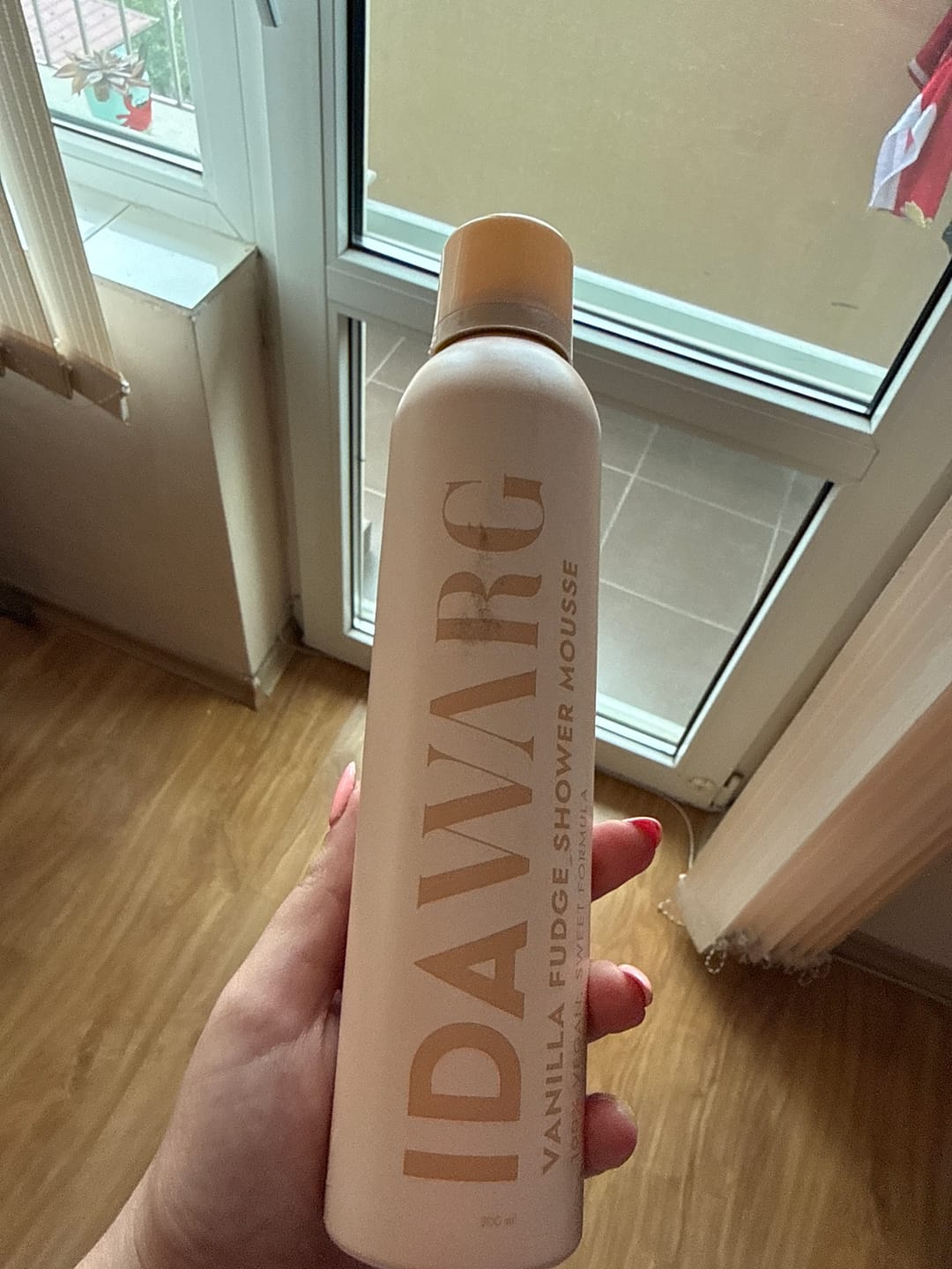 Customer photo review of Мус - пяна за тяло КАДИФЕНА СТРАСТ IDA WARG Vanilla Fudge Shower Mousse - Sweet Formula
