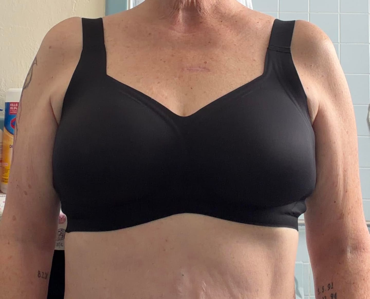 Customer photo review of Comfortable Wireless Full Coverage Jelly Smoothing Bra