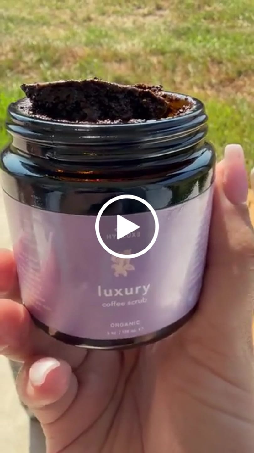 Customer video review of Luxury Cellulite Skin Repair Coffee Scrub