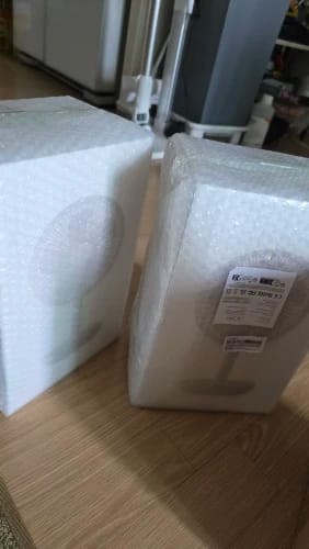 Customer photo review of Rechargeable Oscillating Desk Fan with Five Speeds