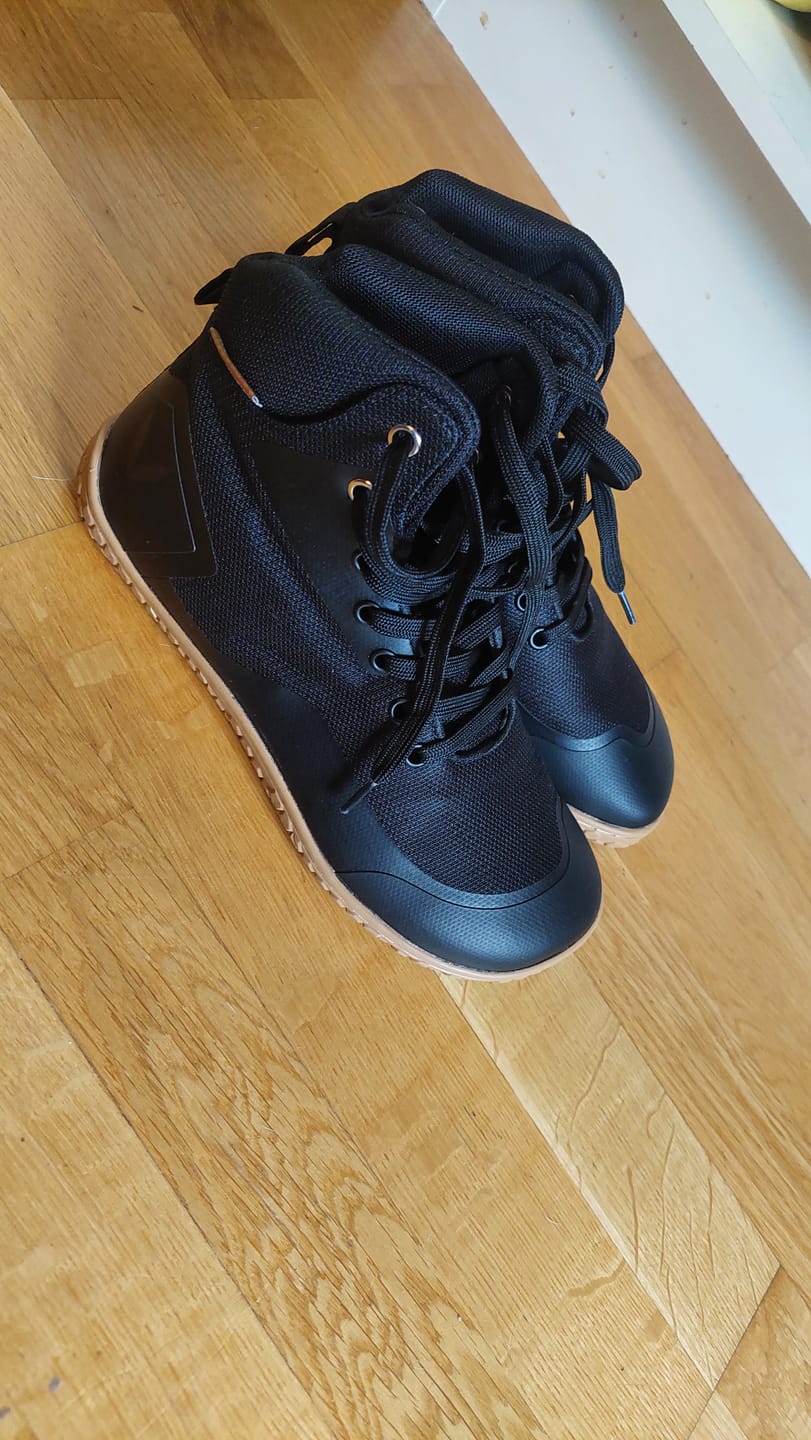Customer photo review of Vaistoa Tuohi 2 -paljasjalkaretkeilykengät