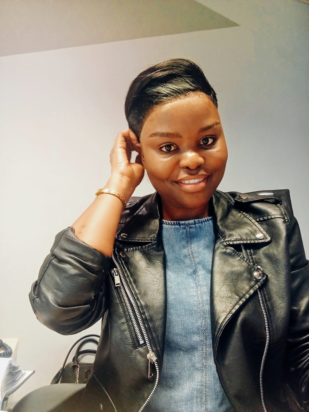 Customer photo review of Bestie Bundle ICON: Jordyn 16" + Toni