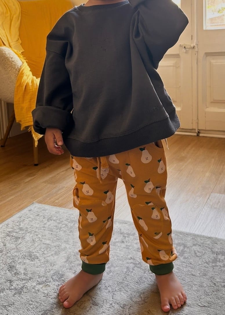 Customer photo review of Summer Pears Organic Comfy Joggers