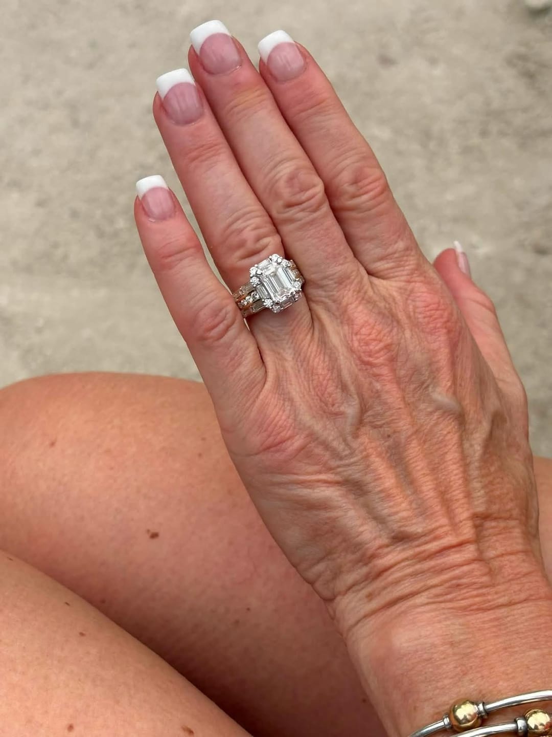 Customer photo review of DovEggs 3.09ct emerald E VS1-LAB GROWN DIAMOND-K19513