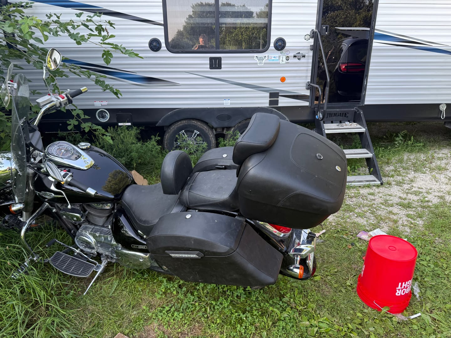 Customer photo review of 44L - Premium Extra Large Suzuki Leather Wrapped Hard Motorcycle Trunk