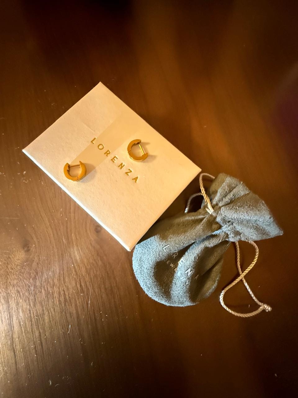 Customer photo review of Par Arracada Gruesa Lisa 11 mm