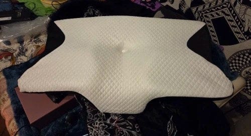 Customer photo review of NeckCloud Kissen | Nackenstützkissen