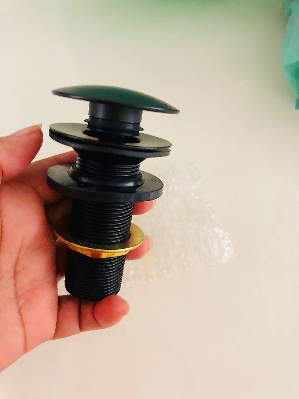 Customer photo review of Válvula Click Pia Banheiro Lavabo Metal Preta 7/8 Para Cuba De Banheiro