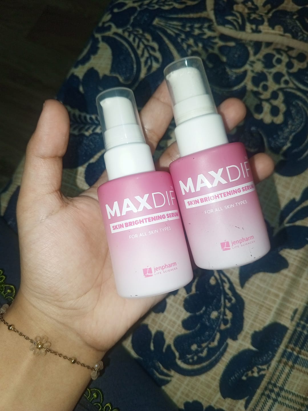 Customer photo review of Maxdif Brightening Serum