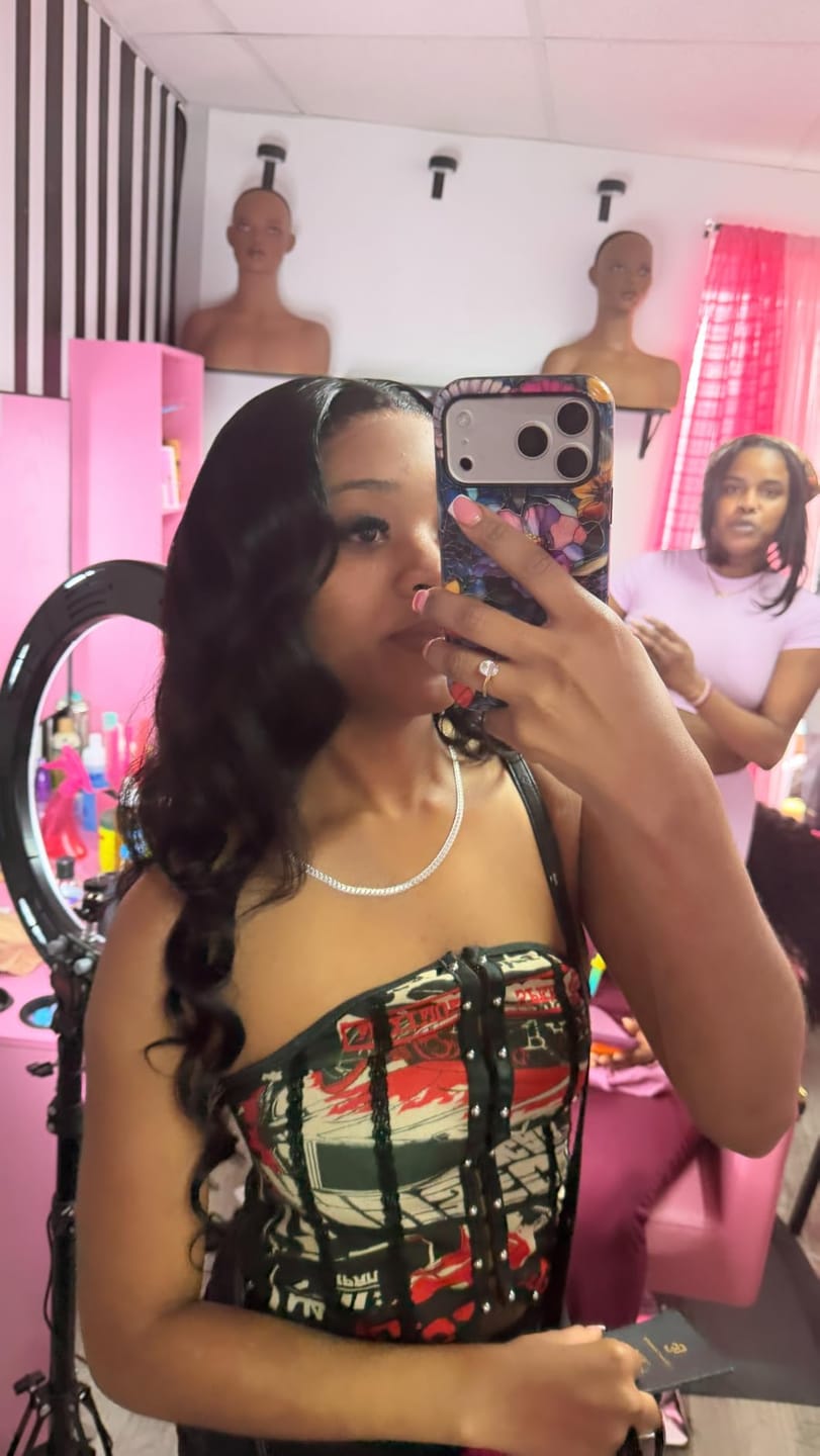 Customer photo review of Wavymy Wear Go Body Wave Glueless Wig Pre-Cut Lace Closure Wig Pre-Plucked Natural Hairline 180% Density Human Hair