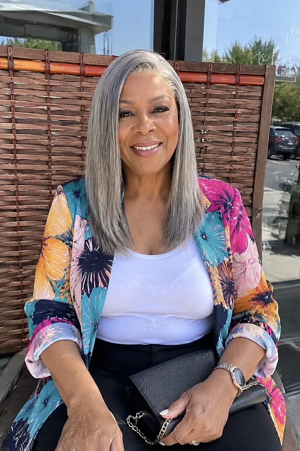 Customer photo review of Luvwin Salt & Pepper Gray Beginner Friendly Glueless Straight Wig 100% Human Hair