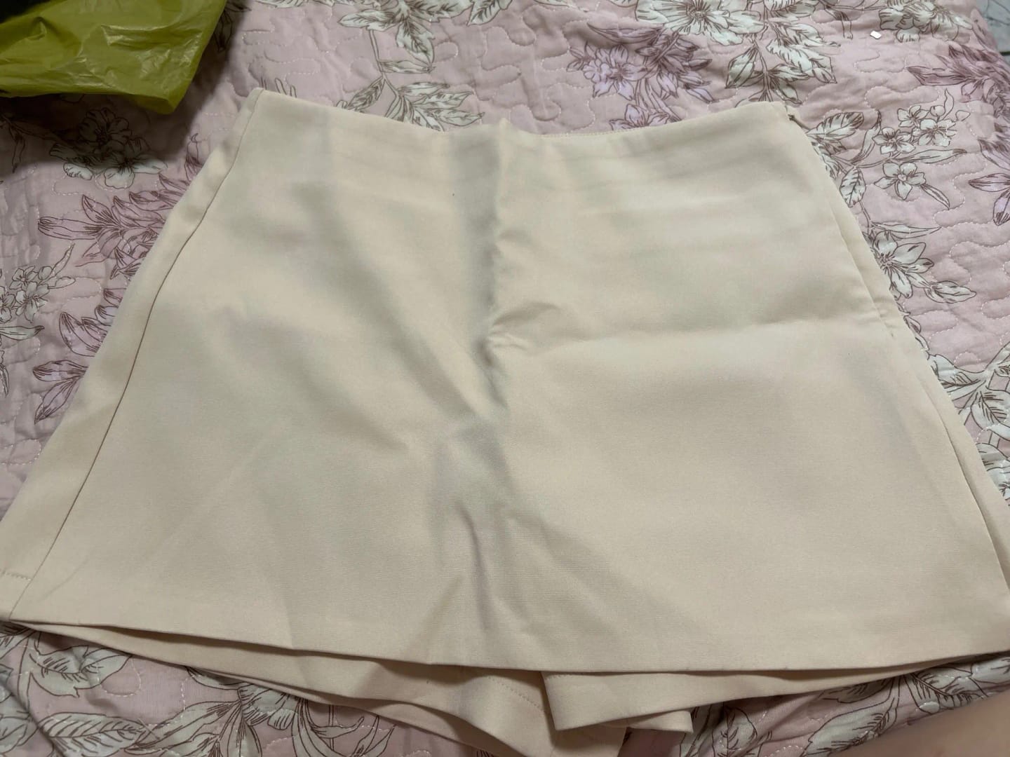 Customer photo review of Tailored High-Waisted Skort