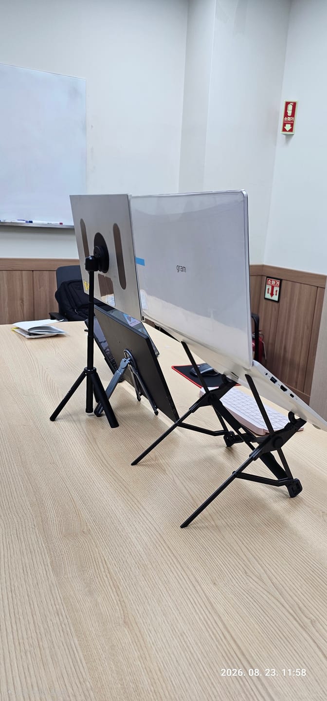 Customer photo review of Nexstand K1 Carbon Fiber Laptop Stand