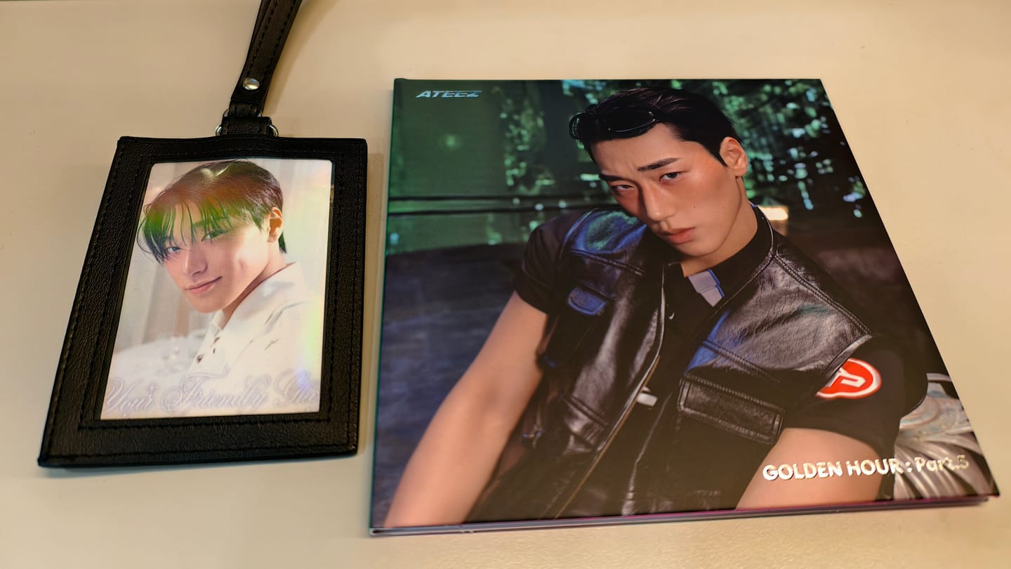 Customer photo review of ATEEZ - 14TH MINI ALBUM [GOLDEN HOUR : Part.5] DIGIPACK VER. (Online Benefit)(MEMBER CHOICE)