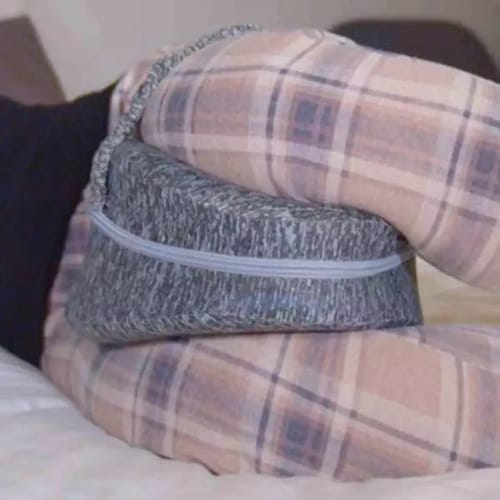 Customer photo review of RahaTherapy™ Leg Pillow