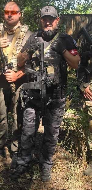 Customer photo review of Lancer Tactical Gen 4 Predator 10" SBR AEG w/ Gate Aster II Bluetooth