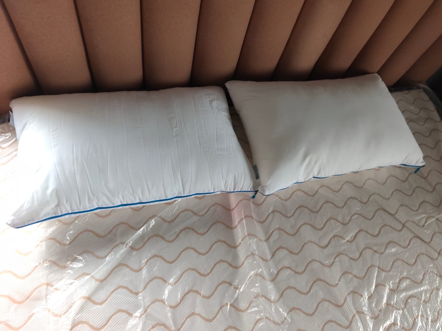 Customer photo review of Flo Adjustable Pillow (Fibre)