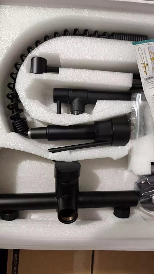 Customer photo review of Torneira Gourmet para Cozinha Preta