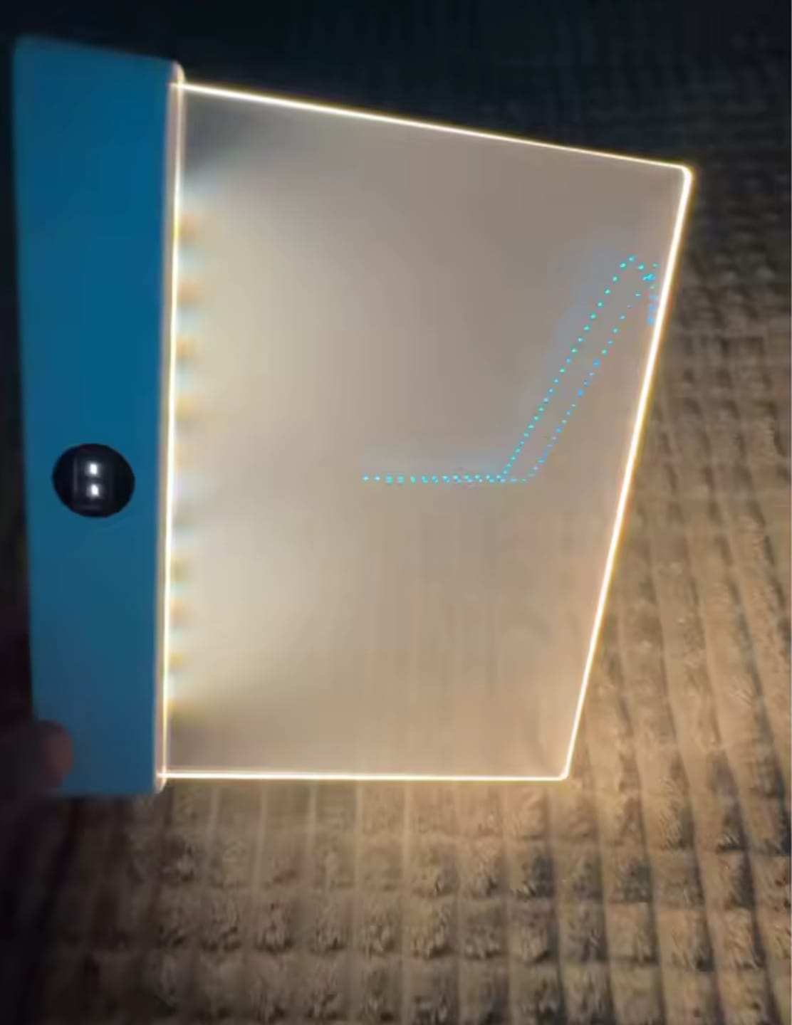 Customer photo review of Lámpara LED Plana de Lectura Nocturna con Protección Ocular