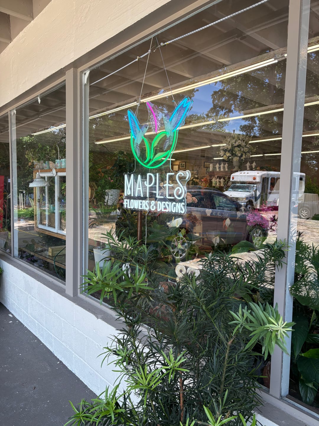 Customer photo review of MAPLES' FLOWERS & DESIGNS | LED NEON SIGN