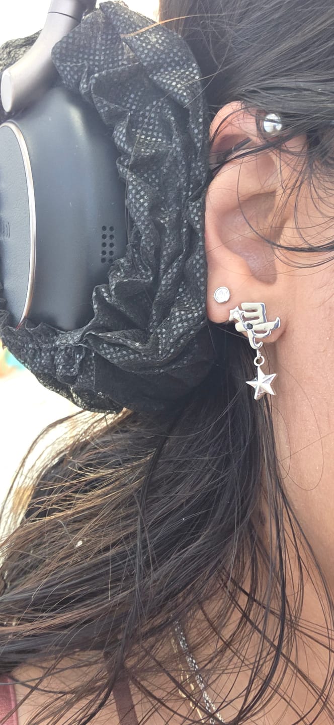 Customer photo review of PREORDER: SKZ daily earrings