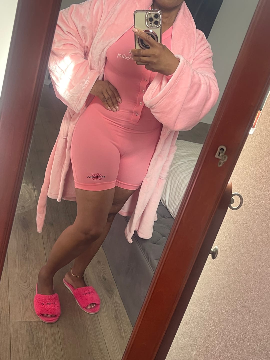 Customer photo review of BB SIGNATURE ROBE - PINK