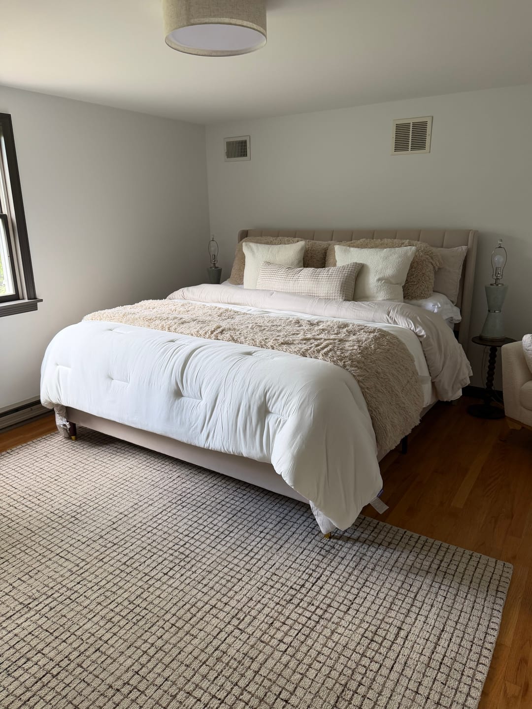 Customer photo review of MarshMellow Comforter