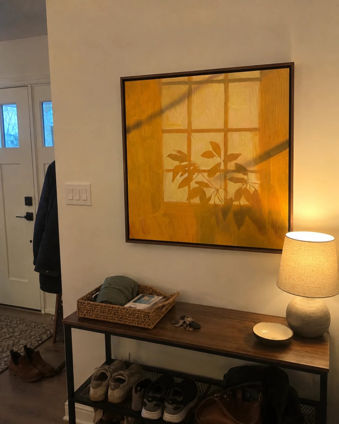 Customer photo review of Expressive Contemporary Art｜Golden Window Silhouette