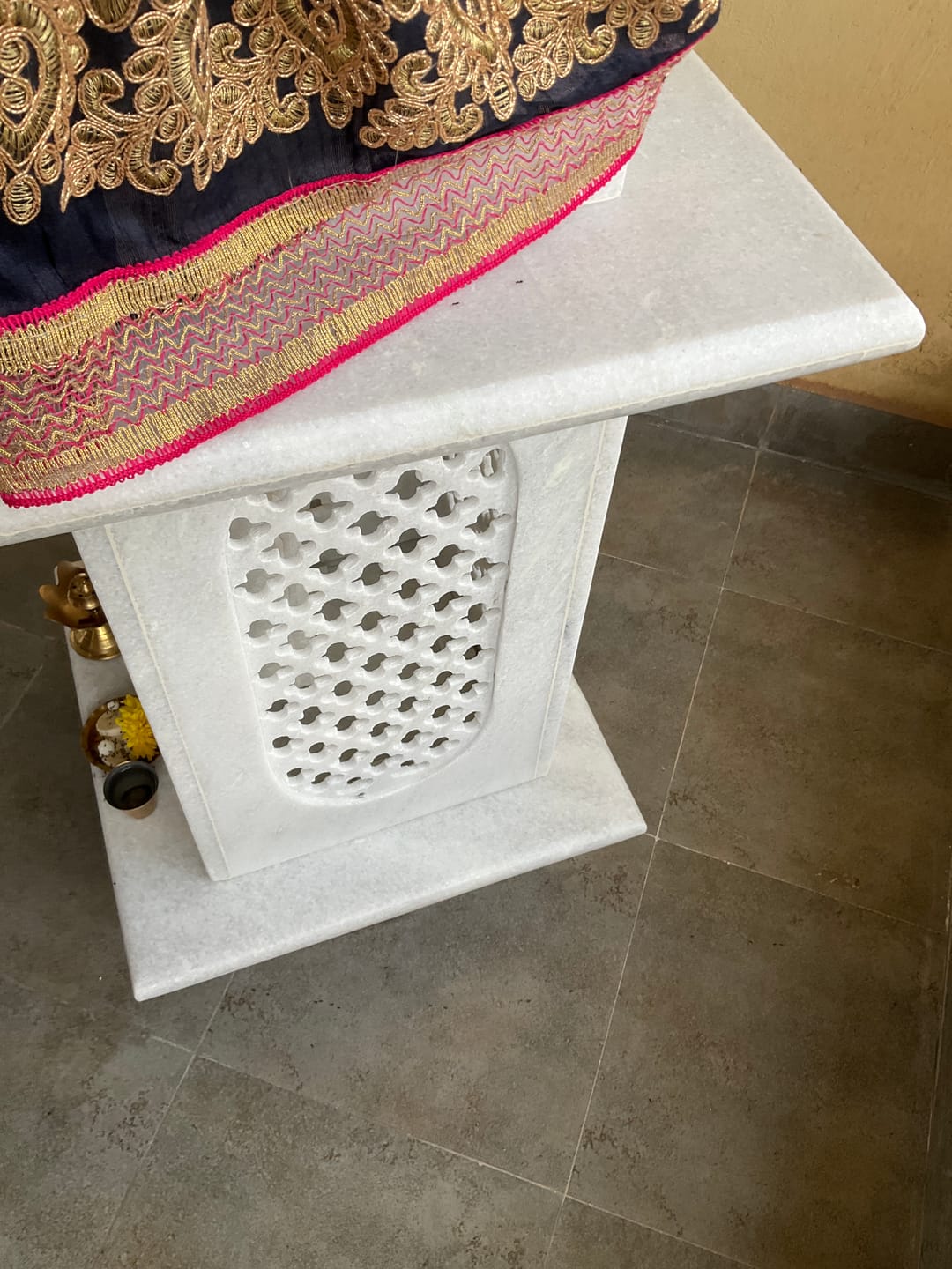 Customer photo review of Marble Tulsi Pot, White Marble Inlay - Handicraft Bazaar