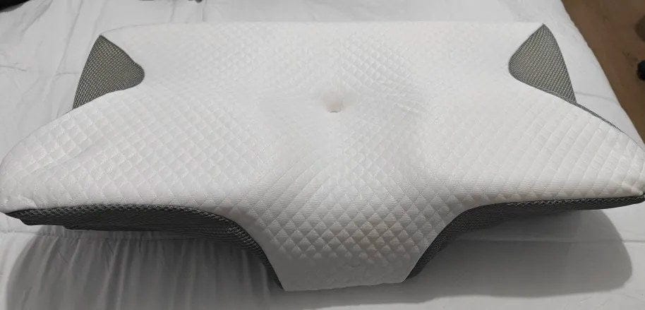 Customer photo review of NeckCloud Kissen | Nackenstützkissen