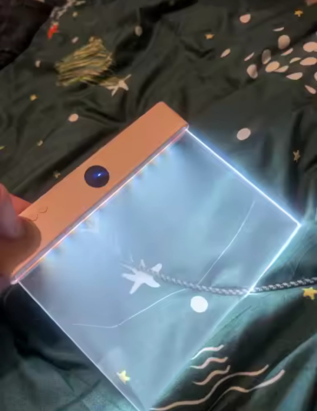 Customer photo review of Lámpara LED Plana de Lectura Nocturna con Protección Ocular