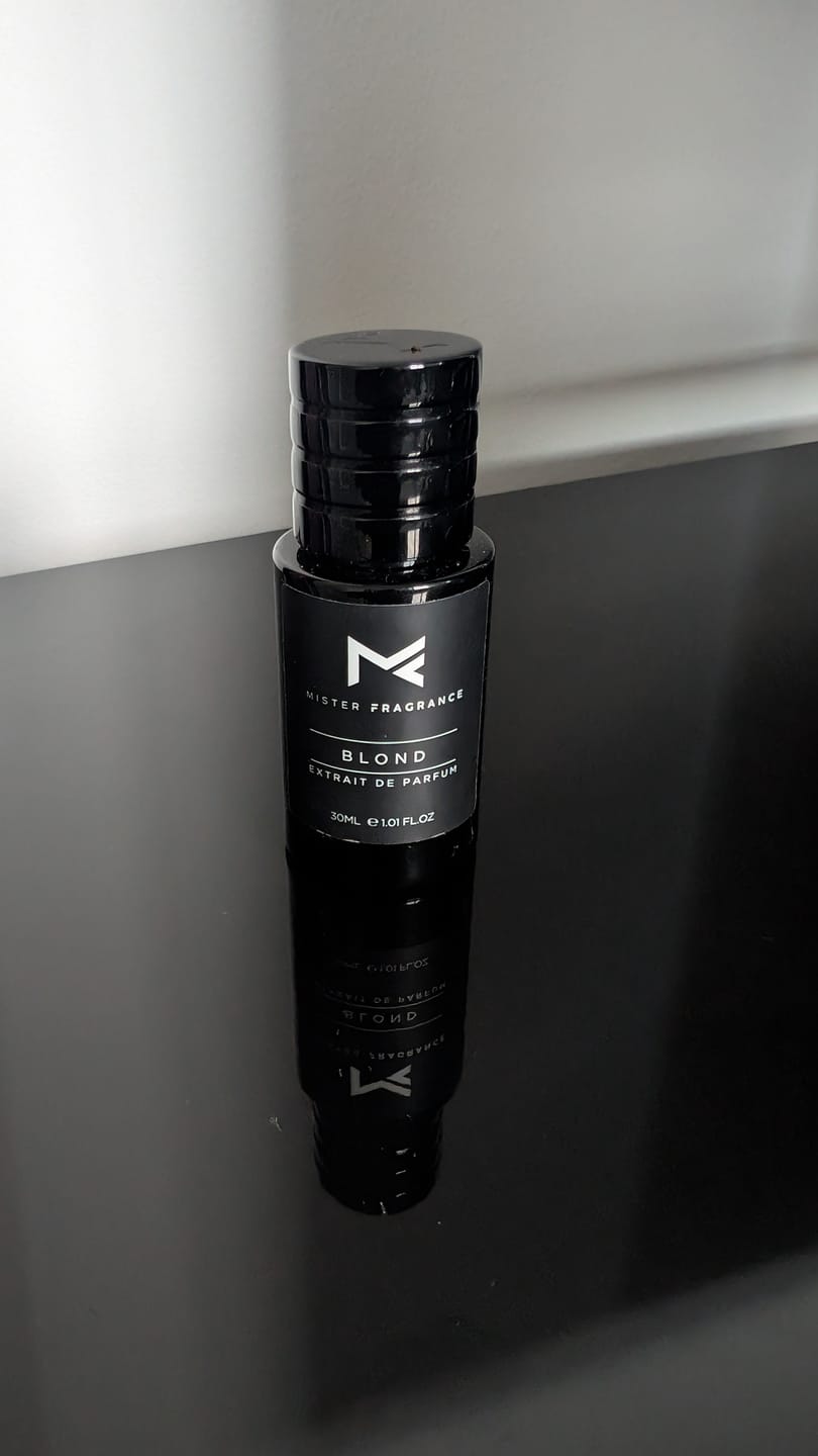 Customer photo review of Blond