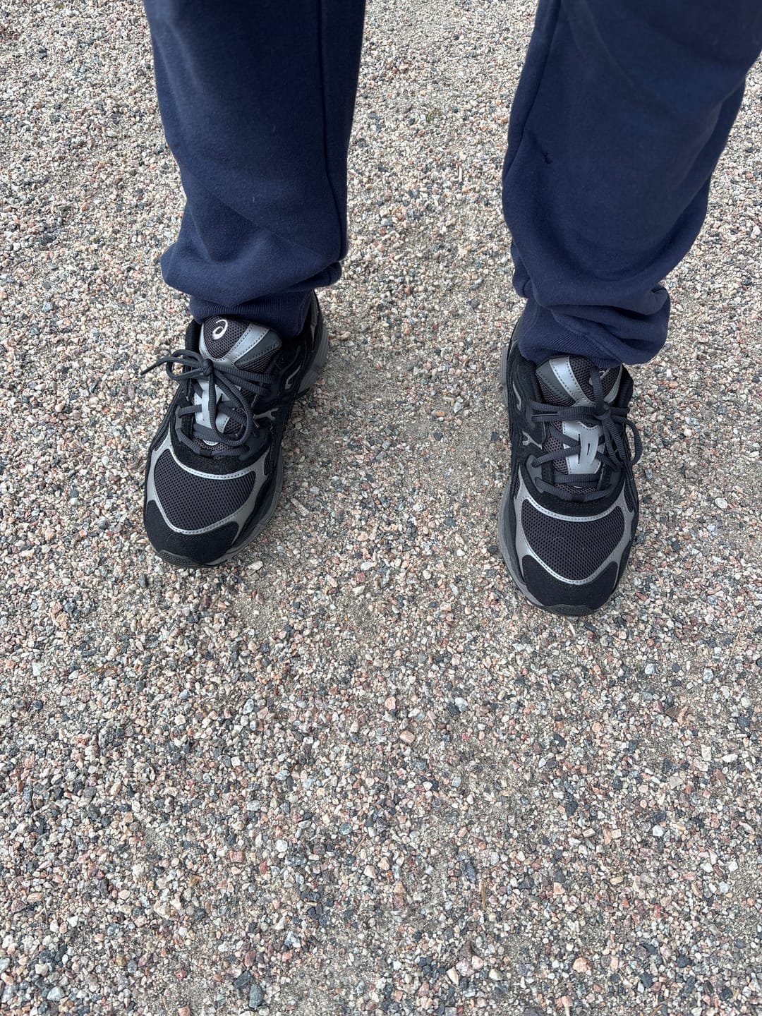 Customer photo review of ASICS Gel-NYC Graphite Grey Black