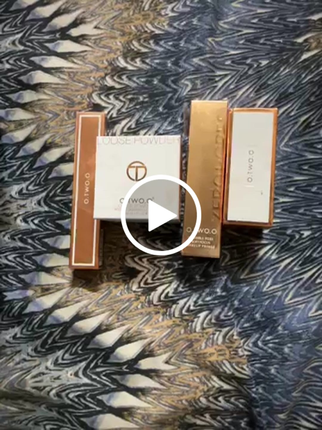 Customer video review of O.TWO.O LOOSE POWDER