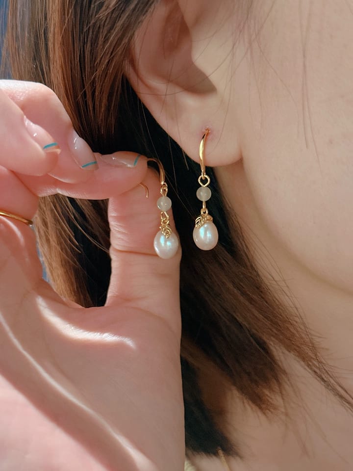 Customer photo review of Amara Freshwater Pearl Drop Earrings