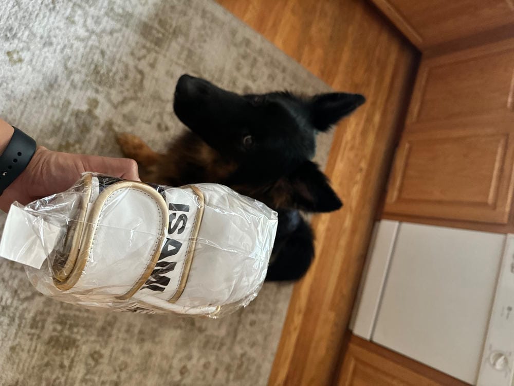 Customer photo review of Isami Pounding Gloves