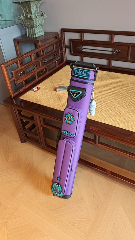 Customer photo review of Lizard Scarab Series Cue Case 3B4S
