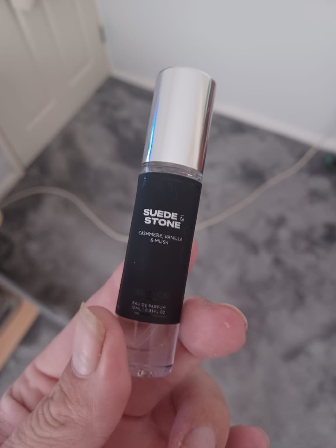 Customer photo review of Suede & Stone | Eau de Parfum