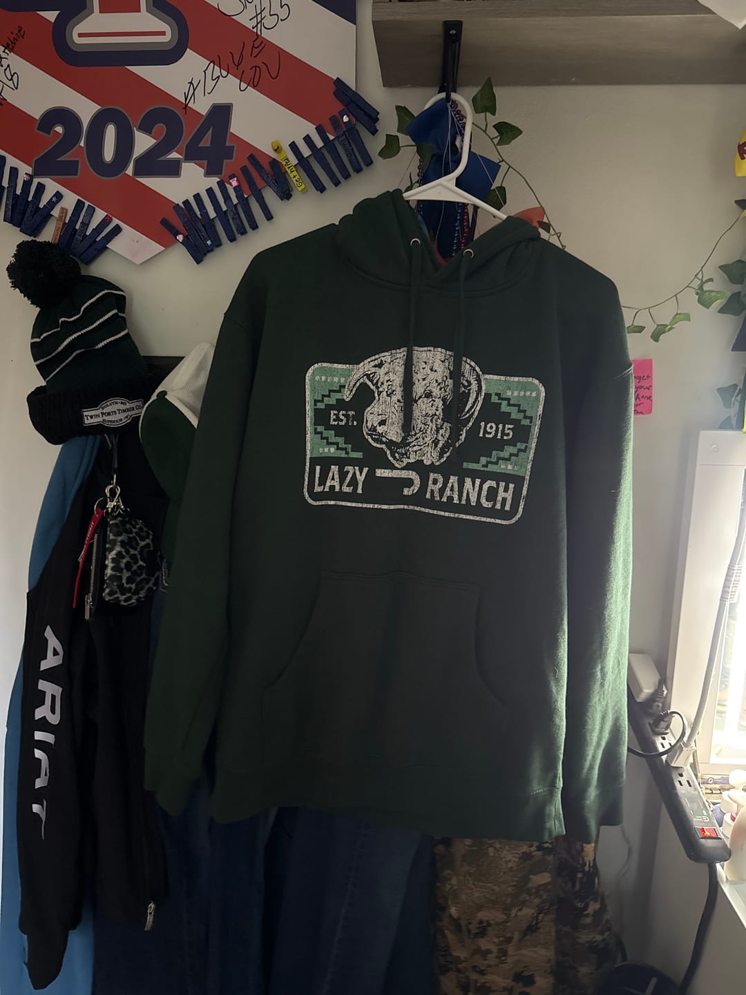 Customer photo review of Lazy J Ranch Presidio Pullover Hoodie - Alpine Green
