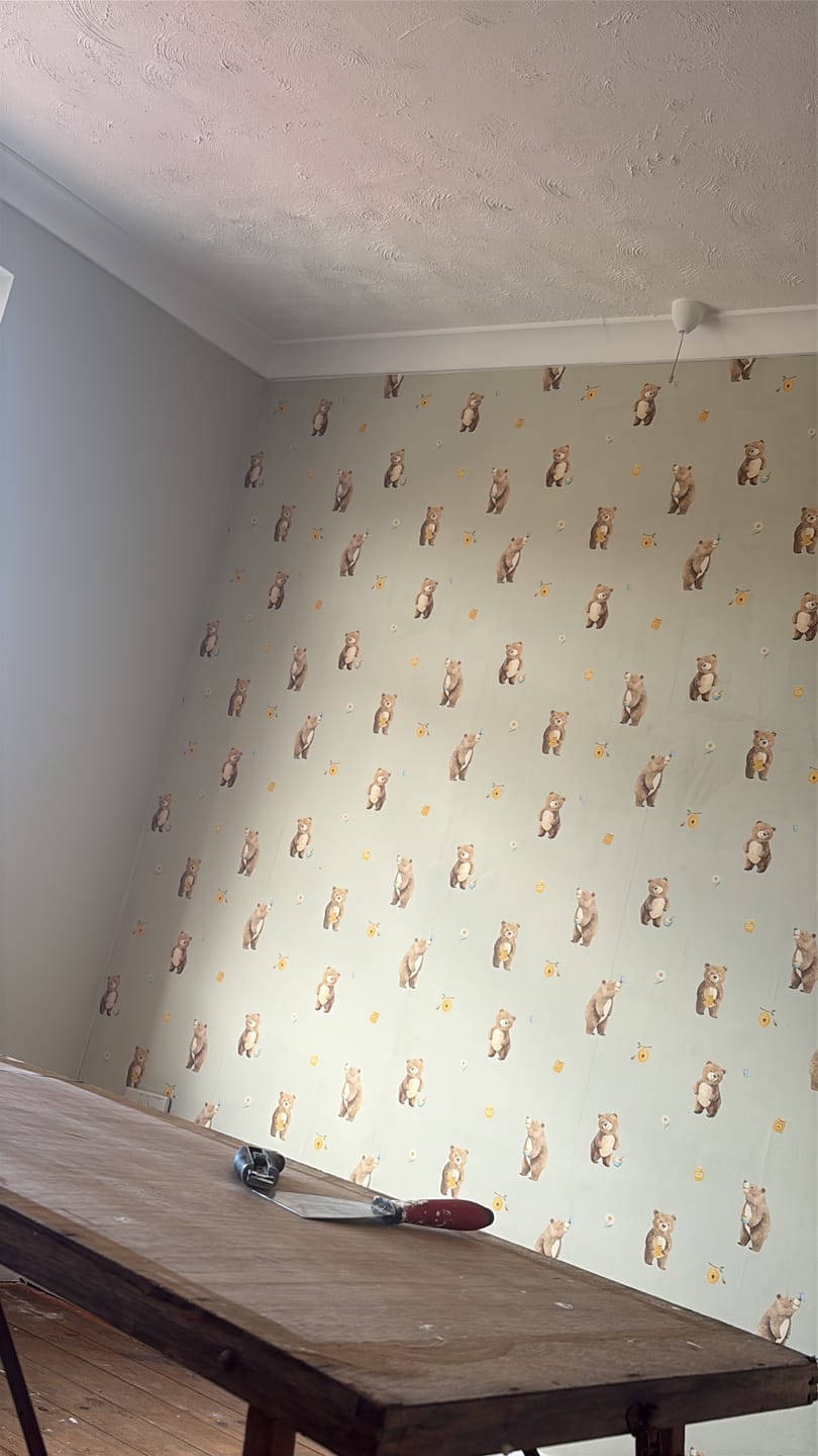 Customer photo review of Hudson - Honey Bear, Bees and Butterflies Wallpaper