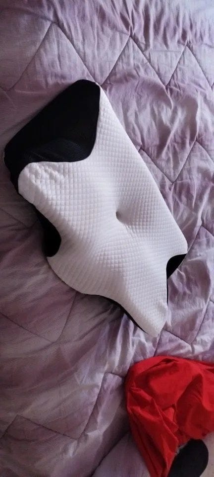 Customer photo review of NeckCloud Kissen | Nackenstützkissen