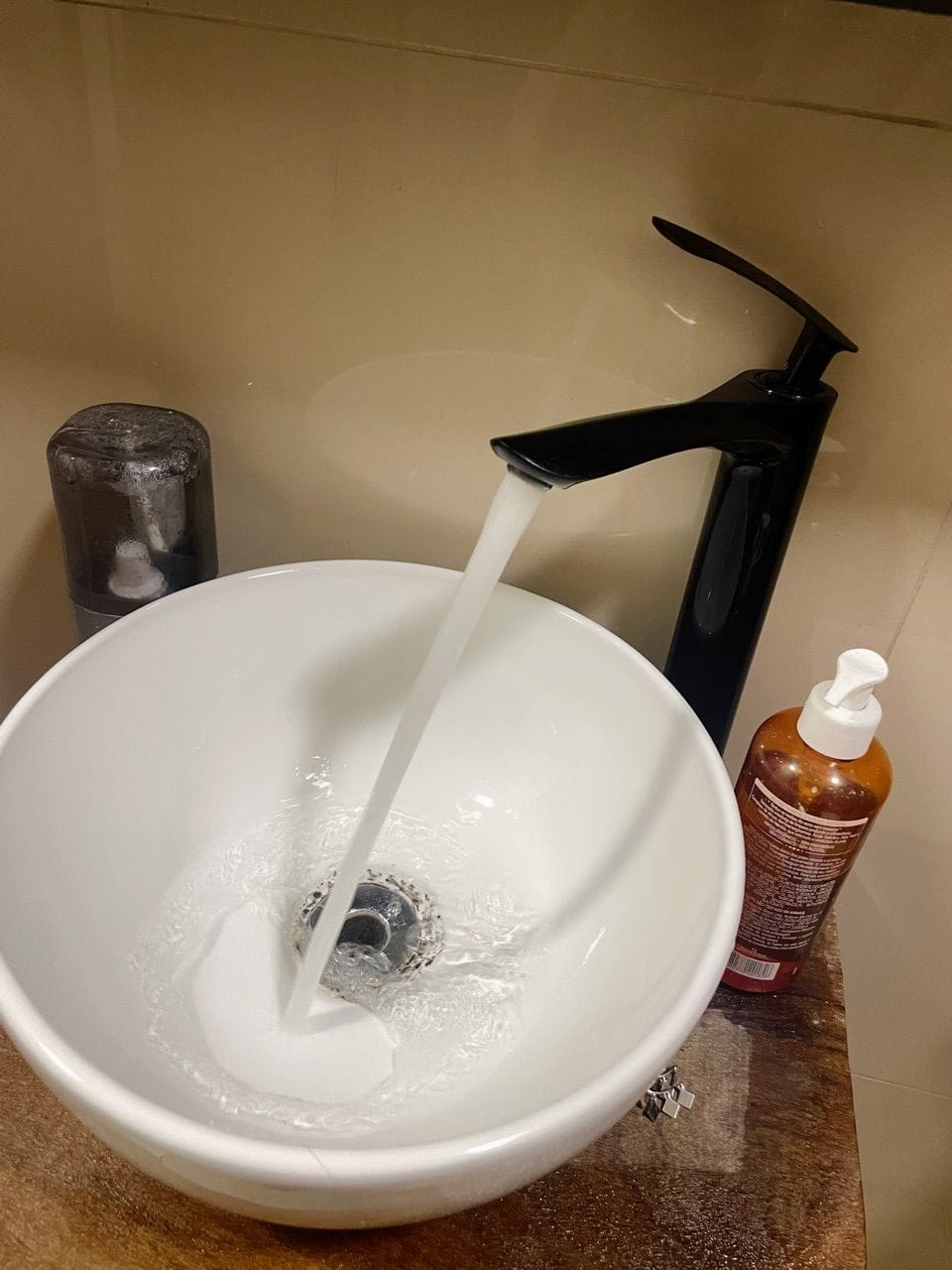 Customer photo review of Torneira Para Banheiro Gourmet Monocomando Aqua Lux