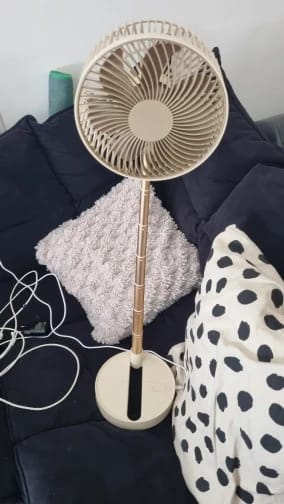 Customer photo review of Foldable USB Rechargeable Fan with Four Speeds and Timer