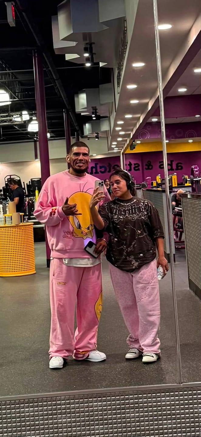 Customer photo review of 2183 - Looney Tunes Squad Sweats