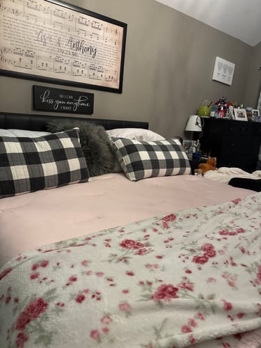 Customer photo review of MarshMellow Comforter