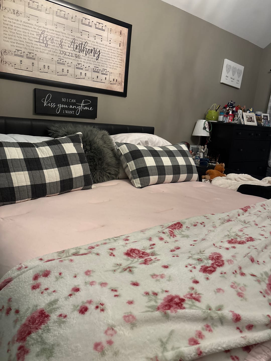 Customer photo review of MarshMellow Comforter
