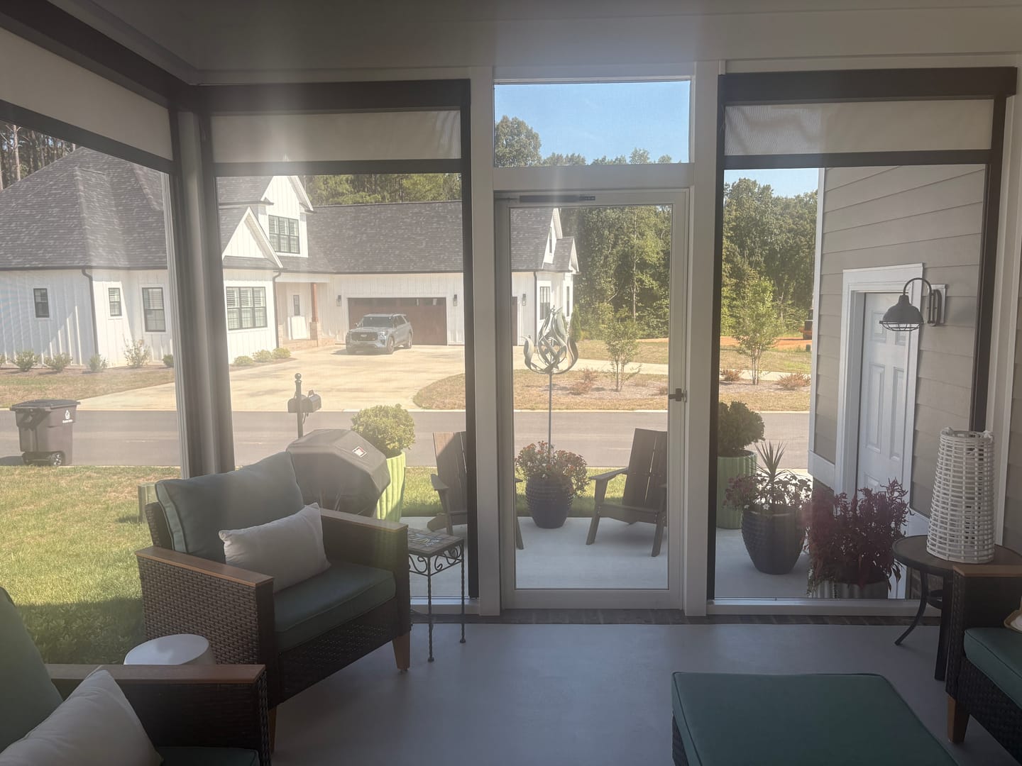 Customer photo review of SmartWings Motorized Zipper Track Windproof Outdoor Shades